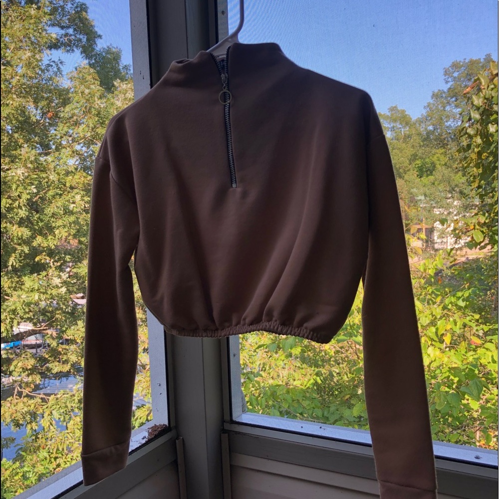 Cropped Cream/Brown Sweatshirt Zip-Up